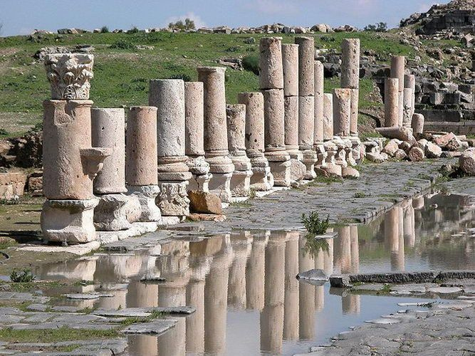 رحلة نهارية خاصة إلى جرش وأم قيس من عمان