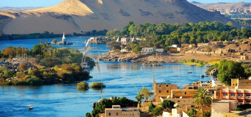 4 Days Nile cruise from Hurghada