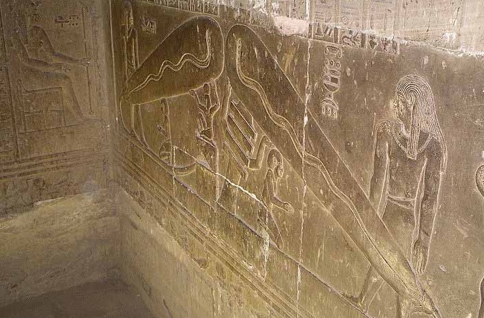 Day Trip to Dendera and Abyods from Portghalib