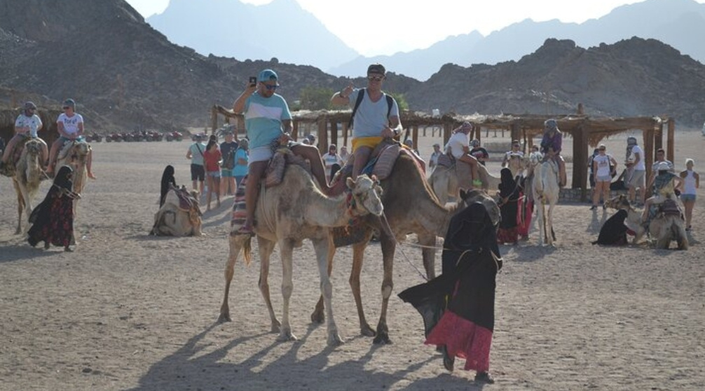 Desert Super Safari Excursions by Jeep from Soma Bay Desert Super Safari Excursions by Jeep from Soma Bay