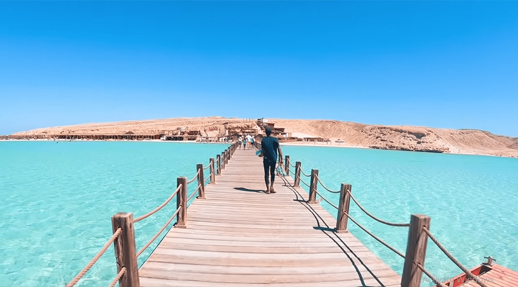 Transfer from El Quseir Hotel to Hurghada airport