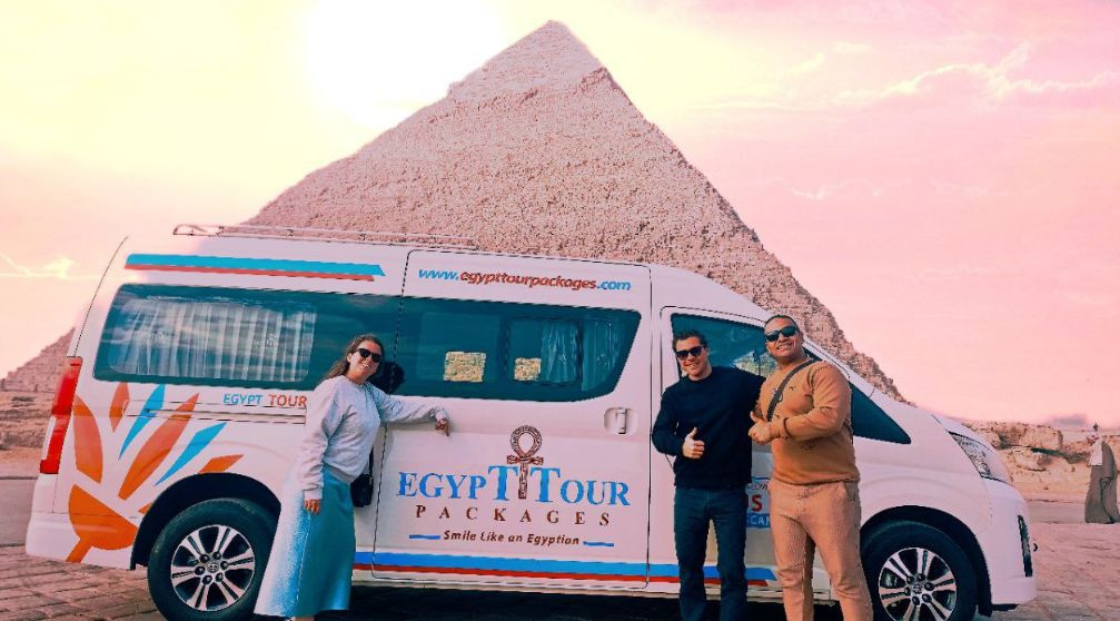 Trip to Giza Pyramids and Step Pyramid From Alexandria Port