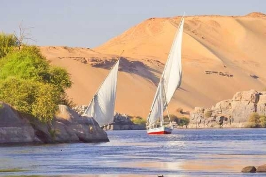 4 tägige Nilkreuzfahrt von Assuan nach Luxor an Bord der MS Jaz Crown Jubilee