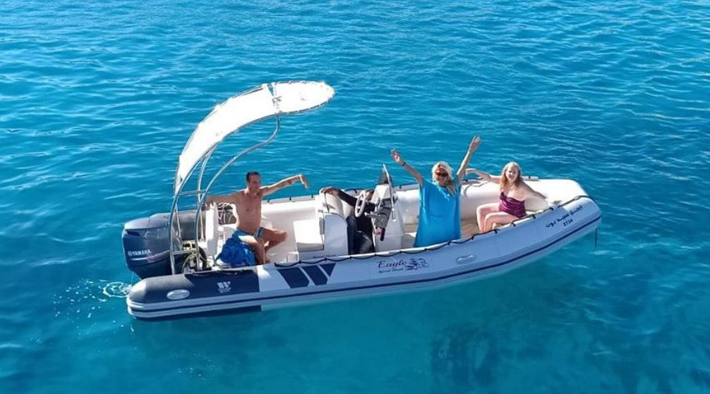 Finden Sie den Dugong in Marsa Alam mit dem Schnellboot