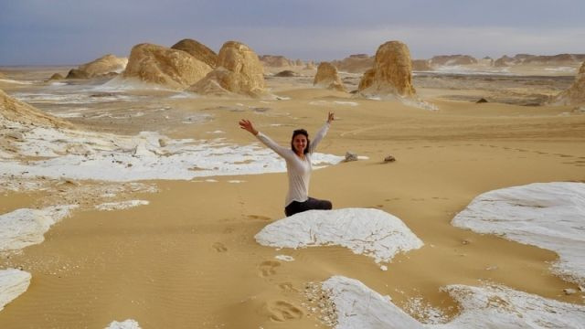 2 tägiger Ausflug in die Weiße Wüste und zur Bahariya Oase ab Kairo