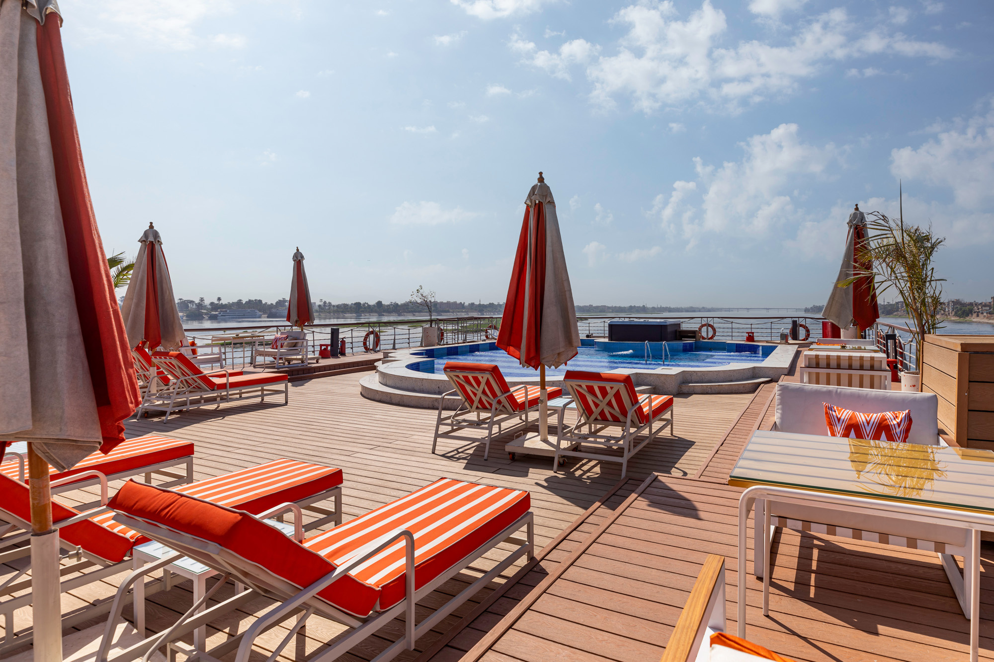 5 tägige Nilkreuzfahrt von Luxor nach Assuan mit der Jaz Regent