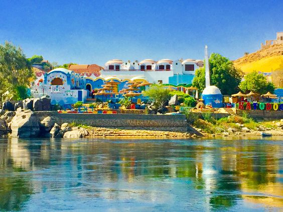 4ήμερη κρουαζιέρα στον Νείλο μεταξύ Ασουάν και Λούξορ από το Κάιρο