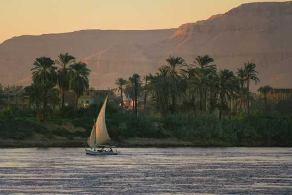 Excursión de 2 días a Luxor desde Portghalib con globo aerostático