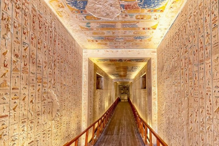 Day trip to Valley of the kings and Queen Hatshepsut temple