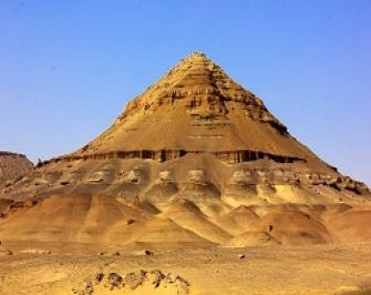 Tour di 4 giorni nel deserto bianco e nel Wadi el Hitan dal Cairo
