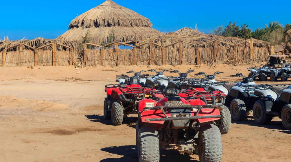 Zonsondergang quad fietstocht vanuit Hurghada