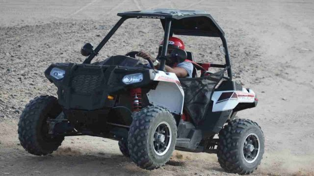 Ochtendtours met auto en buggy in Hurghada