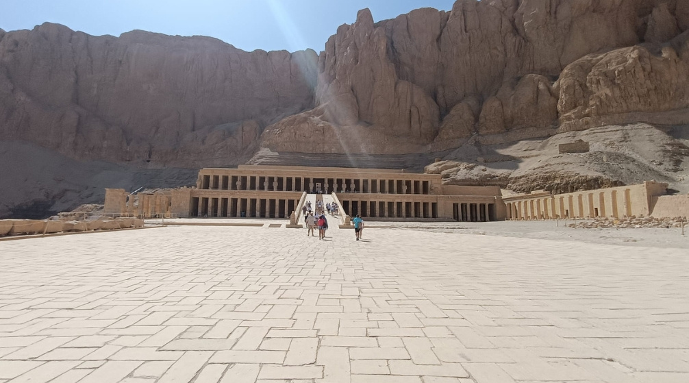 Excursie de o zi la Valea Regilor și templul Reginei Hatshepsut